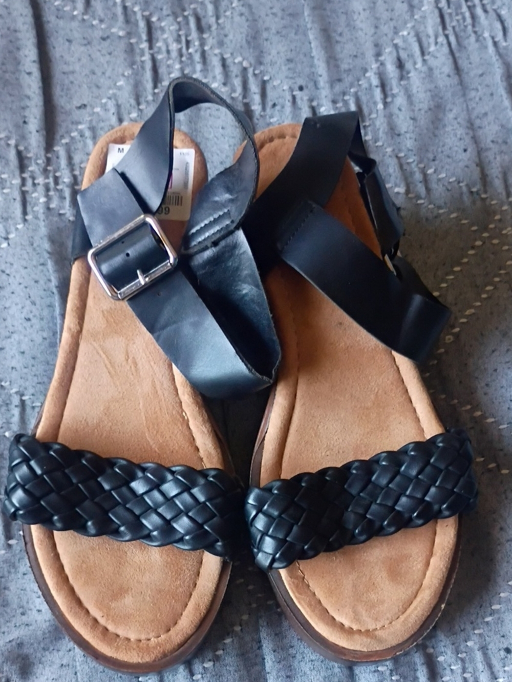 ANDIAMO Black Woven‑Strap Sandals